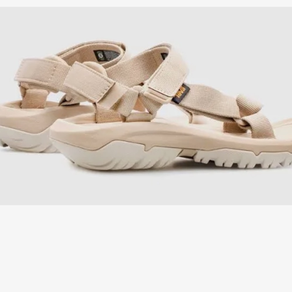 Teva Hurricane XLT2 size 8 sesame color summer walking hiking sandals